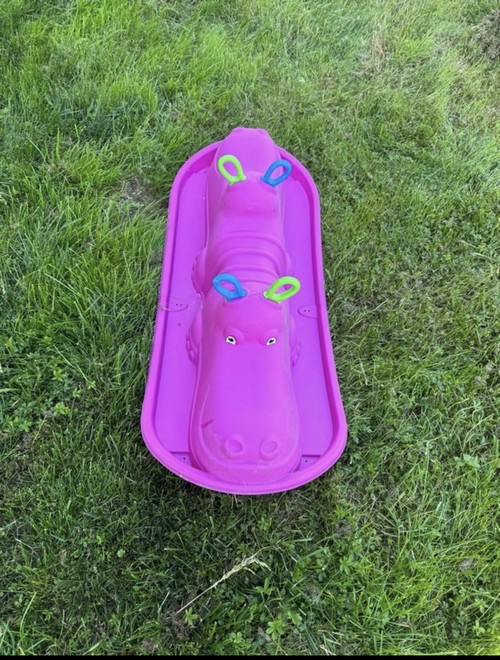 Dondolo ippopotamo rosa