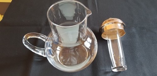 Caraffa per bibite con portaghiaccio