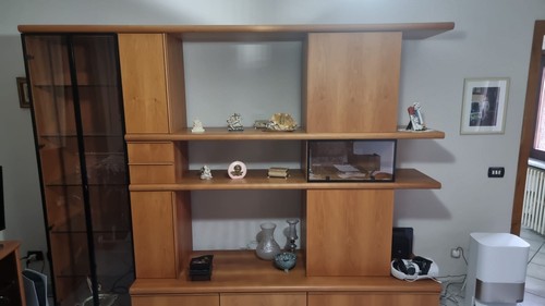 Mobile in noce massiccio da  soggiorno