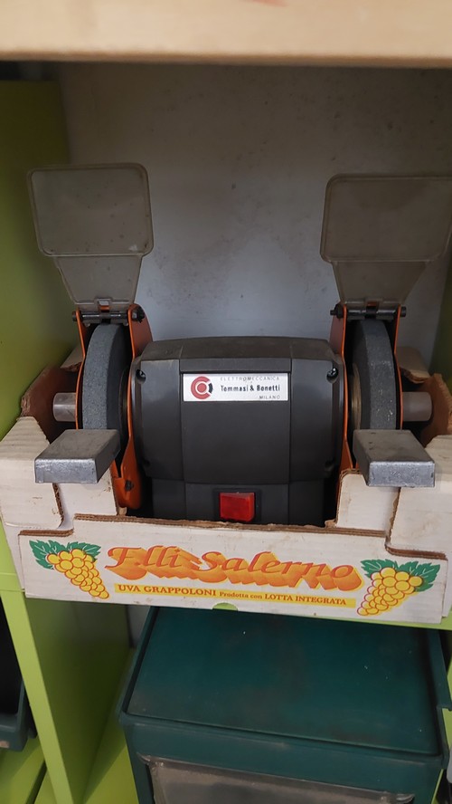 Smerigliatrice da banco