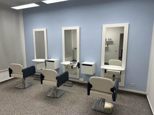 Arredamento parrucchiera (prezzo trattabile)