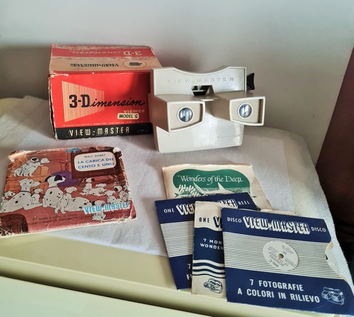 Visore stereoscopico View-Master Model G degli ann