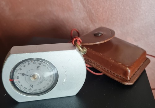 Bussola SUUNTO  vintage    KB-14/ 400  made Finlan