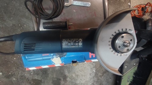 Smerigliatrice angolare piccola