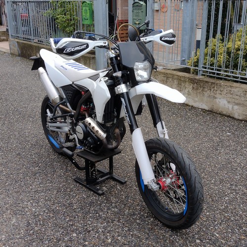FANTIC MOTARD 125